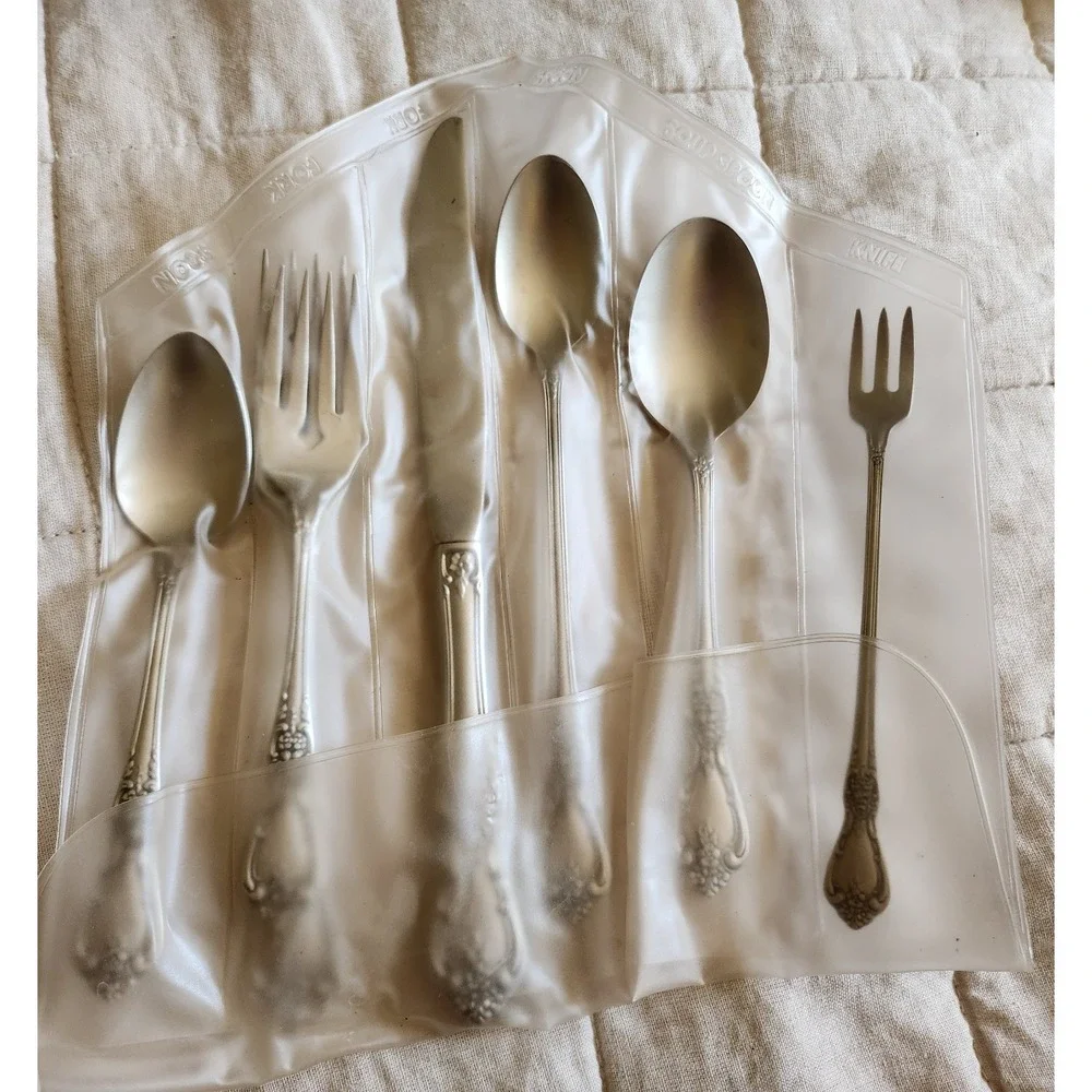 Kennett Square 7 Piece Set Distinction Deluxe‎ Stainless Steel by Oneida HH
